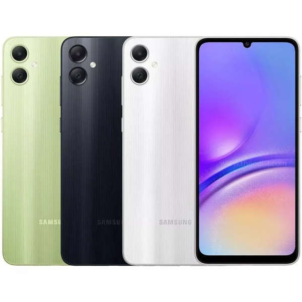 Samsung A05 back cover met camera lens light green Samsung A05 back cover met camera lens light Groen